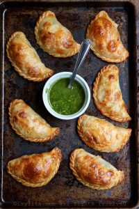 como hacer empanadas de tomate queso y albahaca, empanadas de queso y albahaca, receta empanadas de tomate queso y albahaca, empanadas de queso