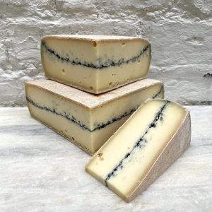 queso morbier, queso morbier usos, queso morbier ceniza, quesos franceses, queso morbier sabor, queso morbier origen, queso morbier nombre