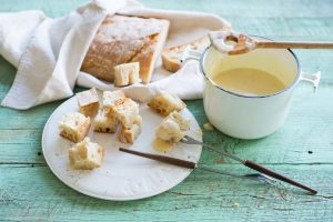 fondue de queso, receta fondue de queso, fondue de queso suizo, receta original de fondue