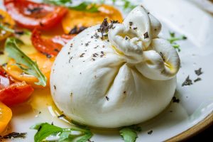 queso burrata, diferencias burrata y muzzarella, que hay dentro de la burrata