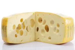 queso suizo, tipos de queso suizo, como se come el queso suizo, beneficios queso suizo, caracteristicas queso suizo