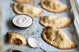 empanadas con queso de cabra, receta empanadas con queso de cabra, como hacer empanadas de queso de cabra