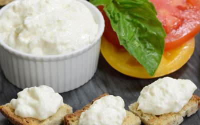 Queso Stracciatella: Qué es y cuales son sus características